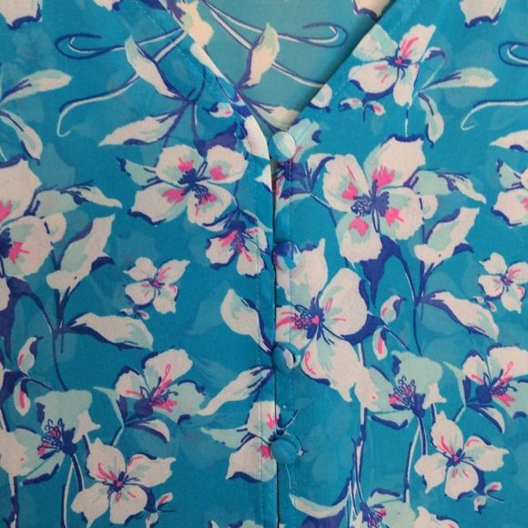 Torrid Floral Chiffon Short Sleeve Top in Aqua Blue size 2 - Picture 4 of 11